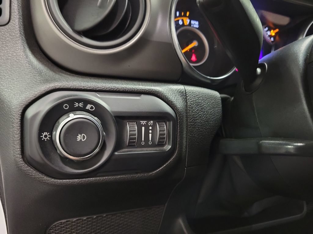 Used 2021 Jeep Wrangler Sport AWD/4WD image 21