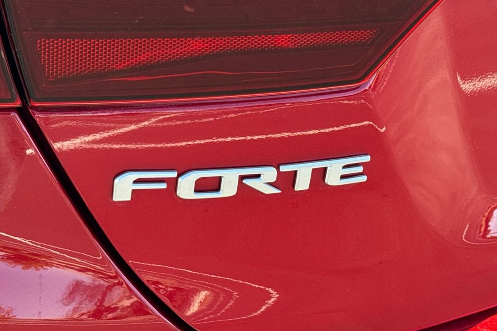 Used 2024 Kia Forte LXS image 13