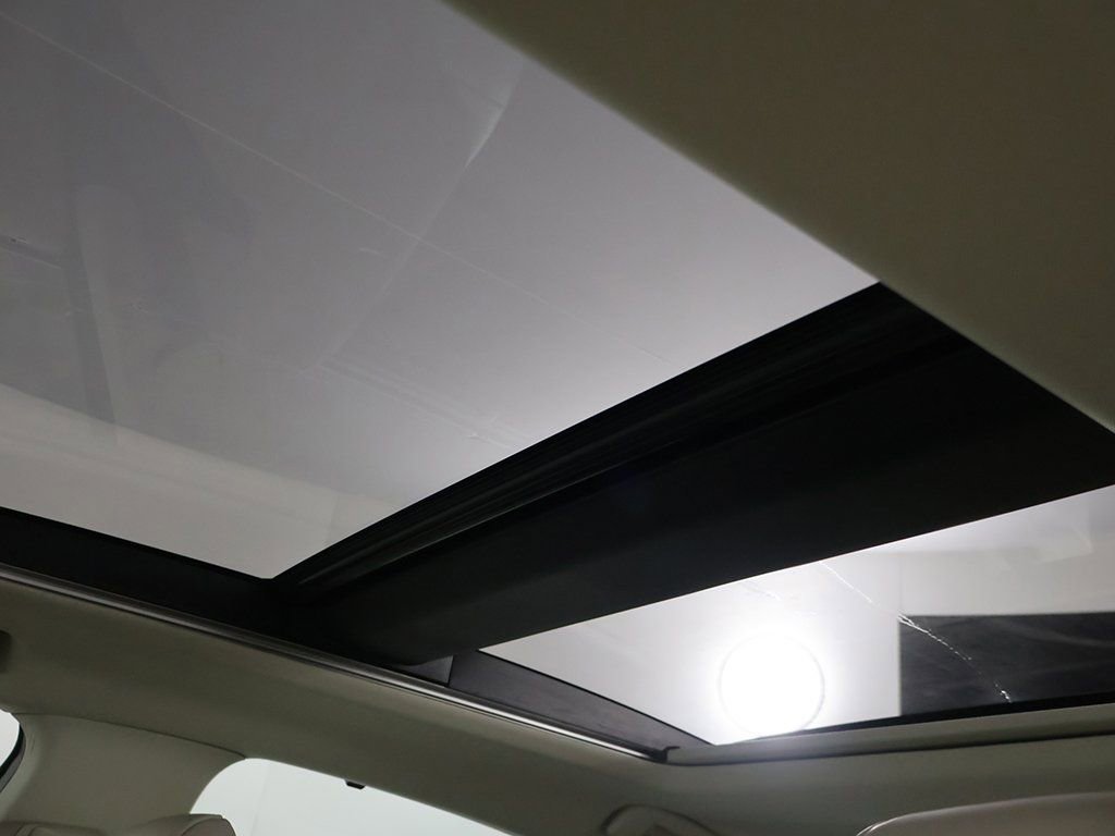 Used 2023 Lexus ES 350 w/ Ultra Luxury Package image 25