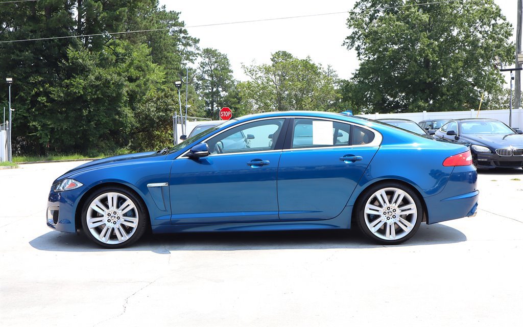 Used 2013 Jaguar XF R RWD image 4