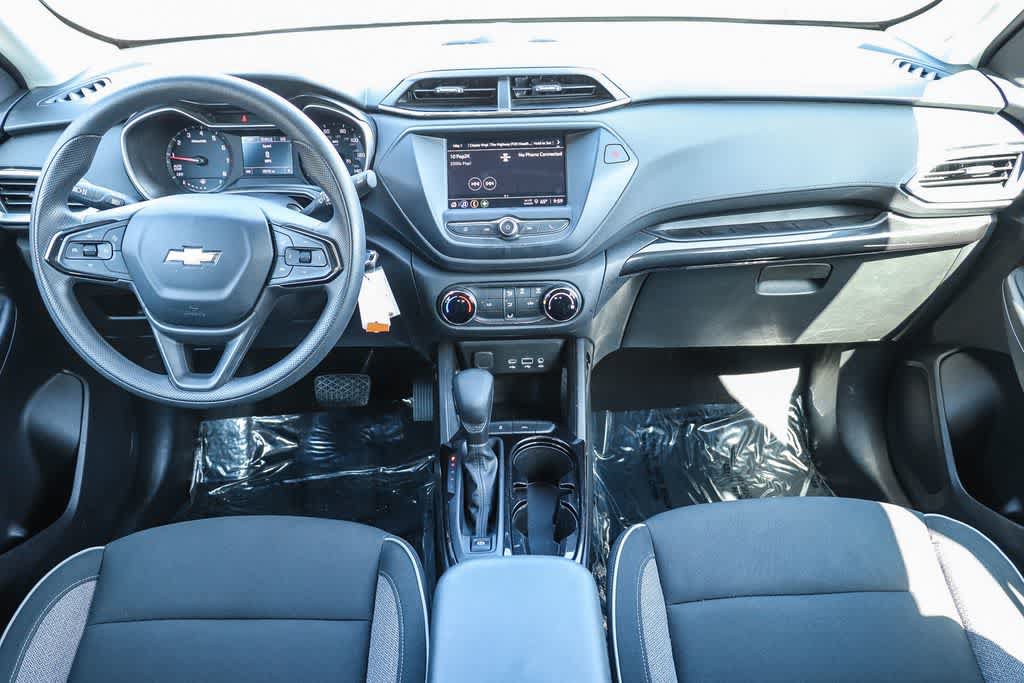 Used 2022 Chevrolet TrailBlazer LS FWD image 12