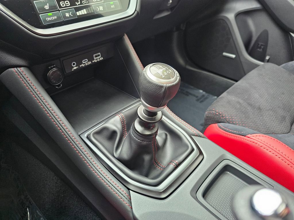 Used 2025 Subaru WRX Limited AWD/4WD image 2
