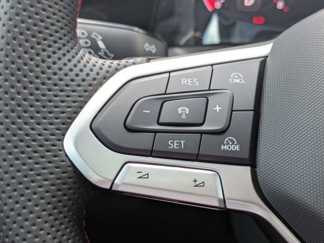 New 2026 Volkswagen GTI SE FWD image 25