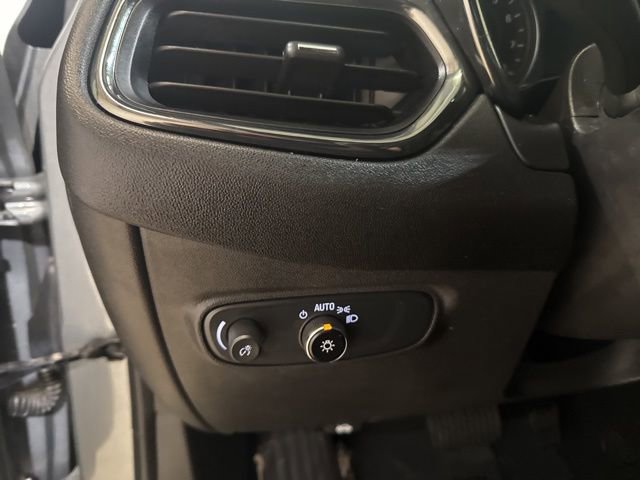 Used 2024 Chevrolet Equinox RS w/ RS Leather Package image 18