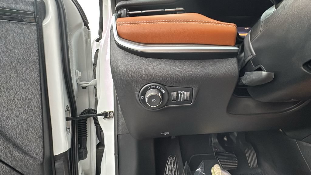 Used 2025 Jeep Compass Limited AWD/4WD image 14