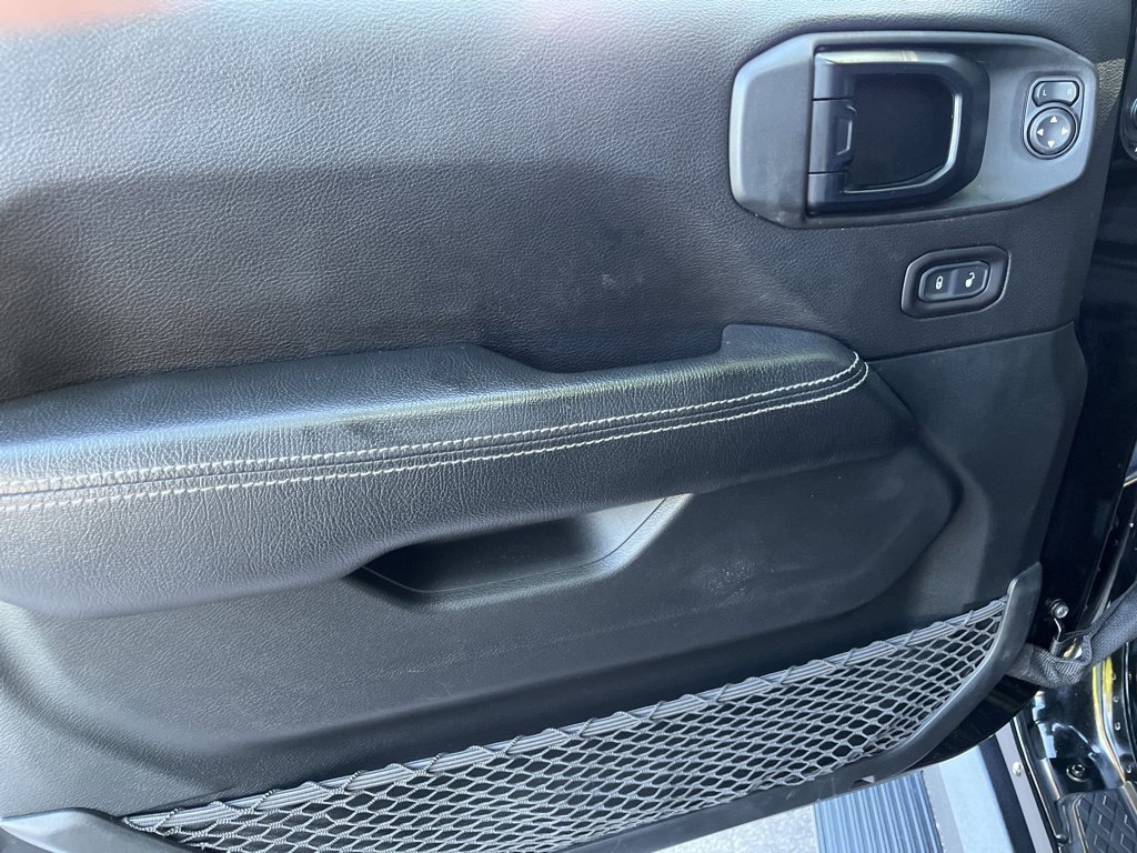 Used 2020 Jeep Gladiator Rubicon AWD/4WD image 33