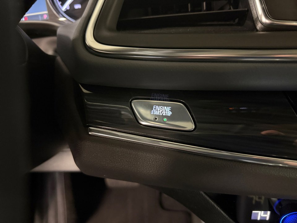 Used 2024 Buick Enclave Essence w/ Experience Buick Package image 22