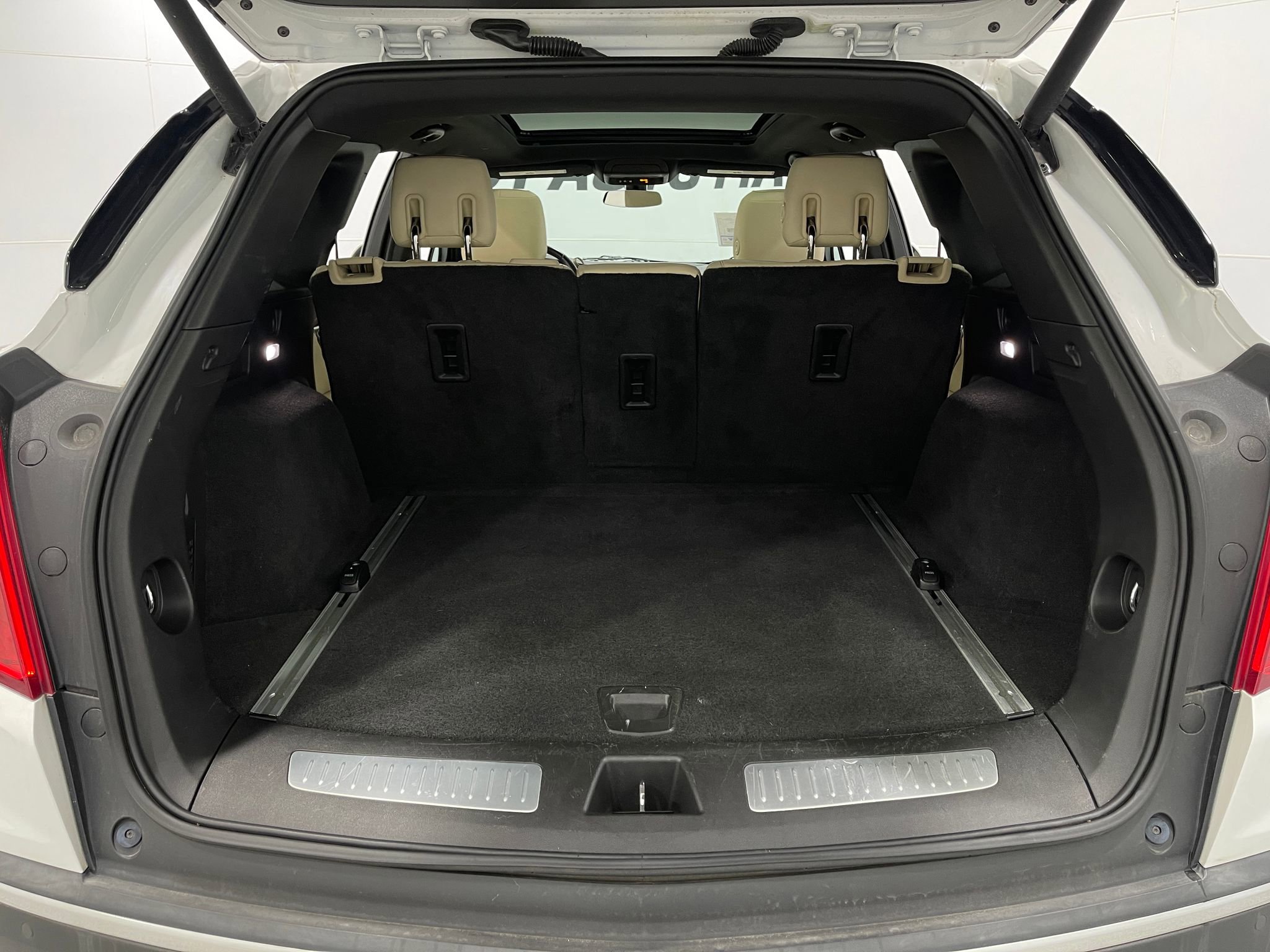 Used 2017 Cadillac XT5 Luxury image 26