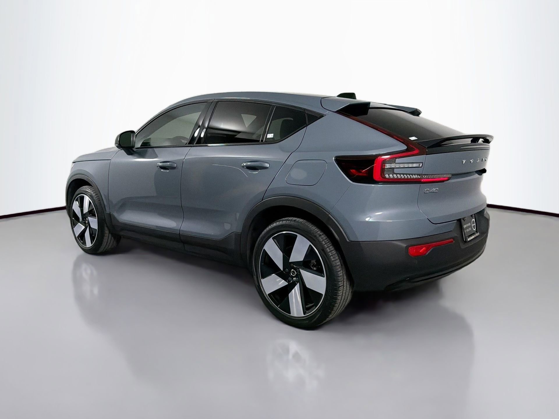 Certified 2023 Volvo C40 P8 Recharge Ultimate AWD/4WD image 8