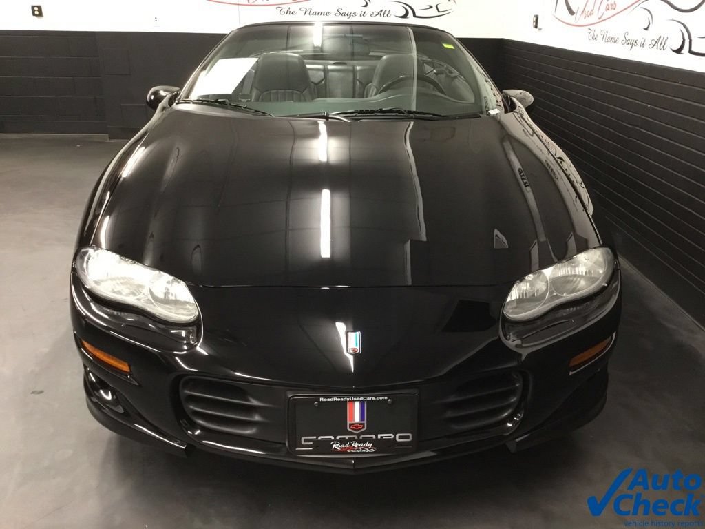 Used 2000 Chevrolet Camaro Z28 w/ Sport Appearance Pkg RWD image 4