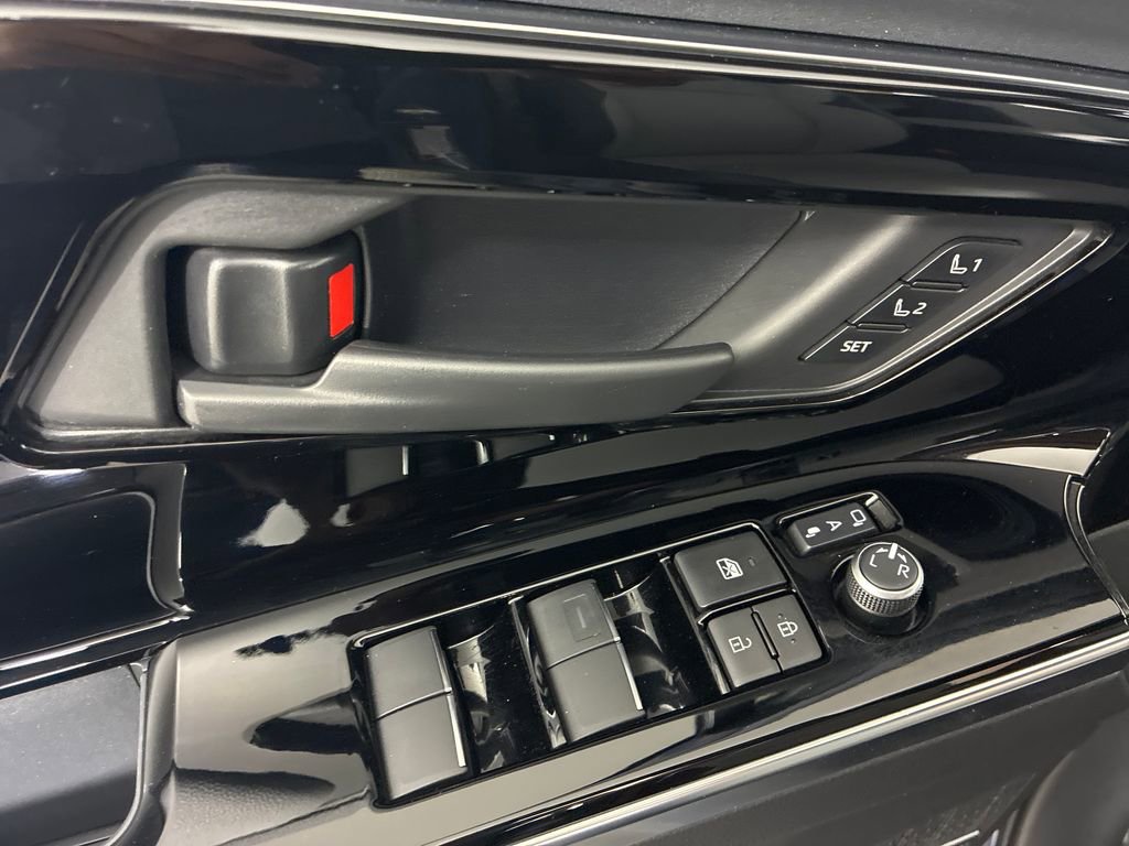 Certified 2023 Subaru Solterra AWD image 14