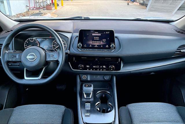 Certified 2023 Nissan Rogue SV image 15