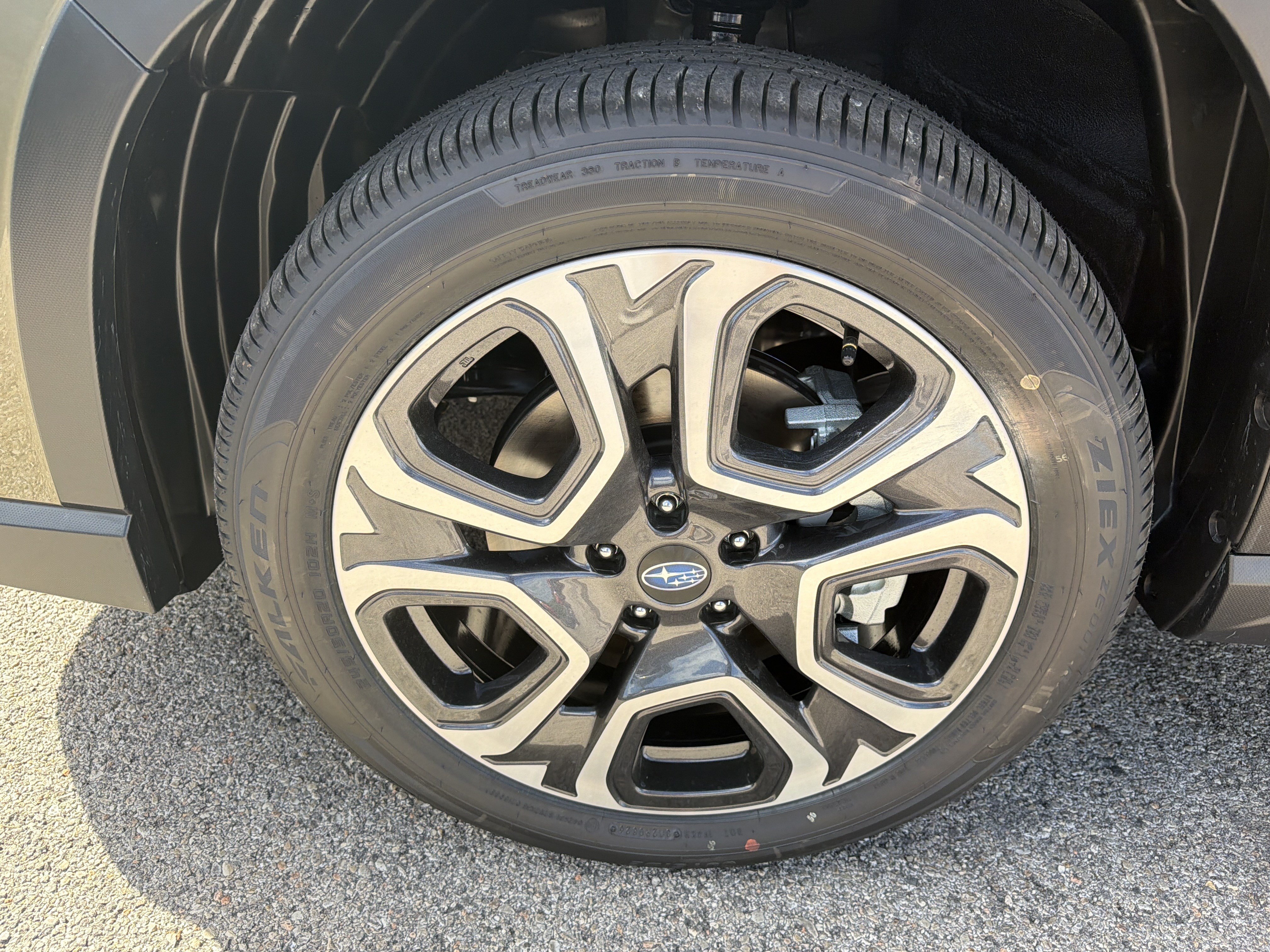 New 2027 Subaru Ascent Limited AWD/4WD image 9