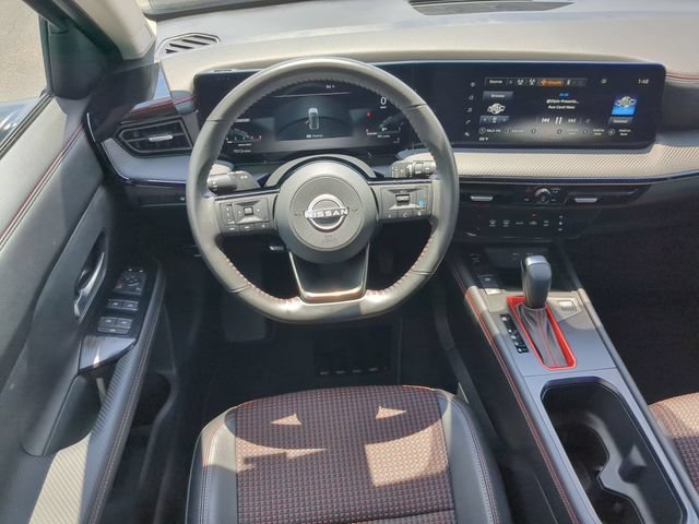 Certified 2025 Nissan Kicks SR FWD image 27