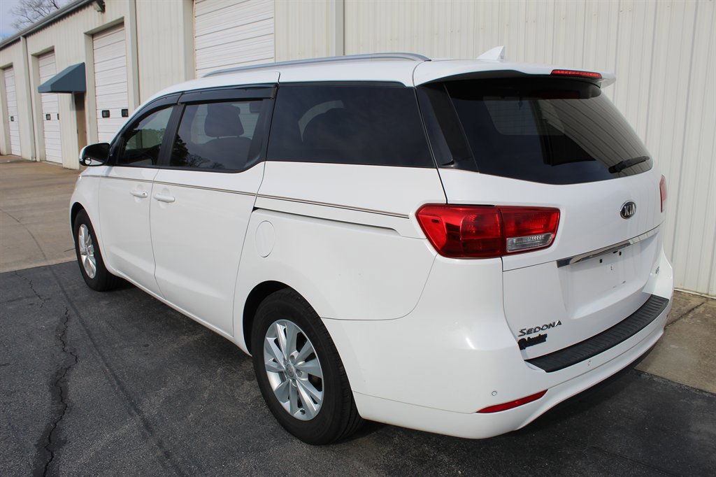 Used 2016 Kia Sedona LX w/ Option Group 020 image 4
