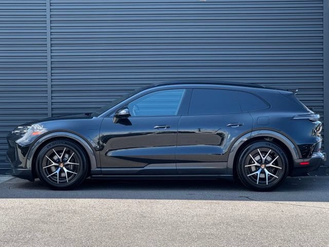 New 2026 Porsche Cayenne Electric AWD/4WD image 2