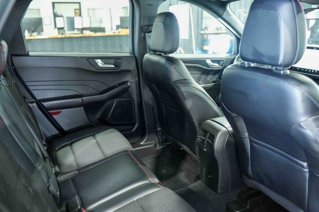 Used 2023 Ford Escape ST-Line w/ Tech Pack #1 image 21