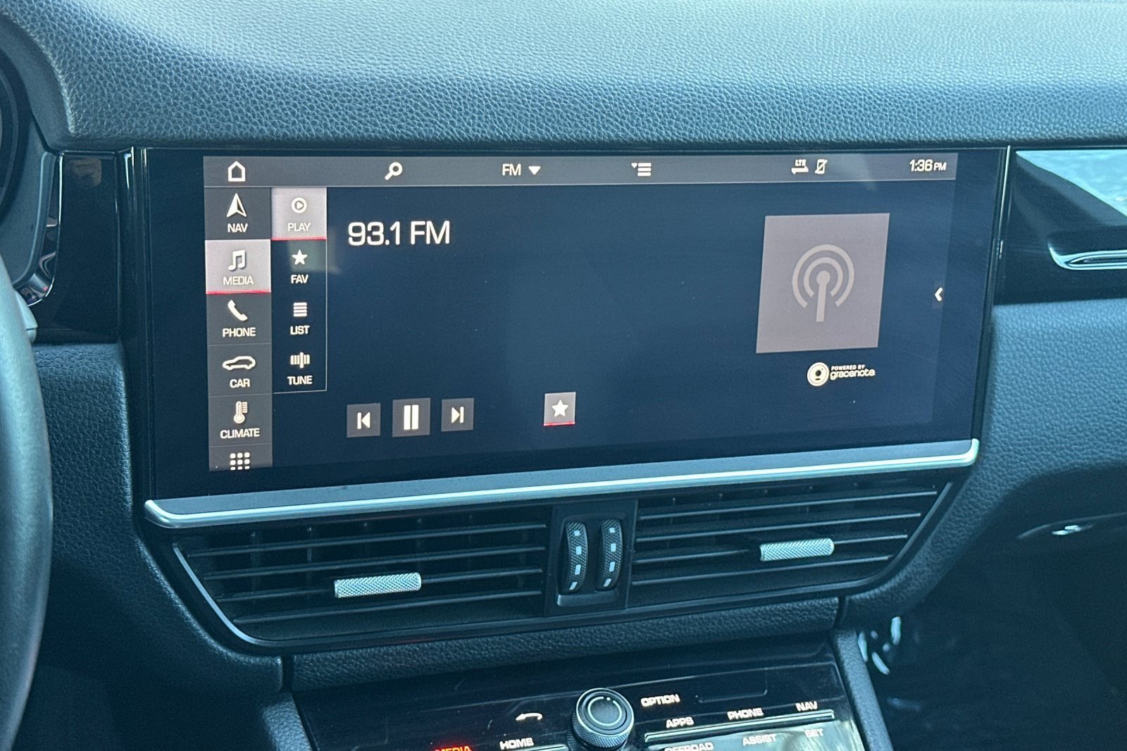 Used 2019 Porsche Cayenne image 17