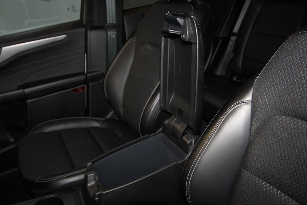 Used 2025 Ford Escape SE image 18