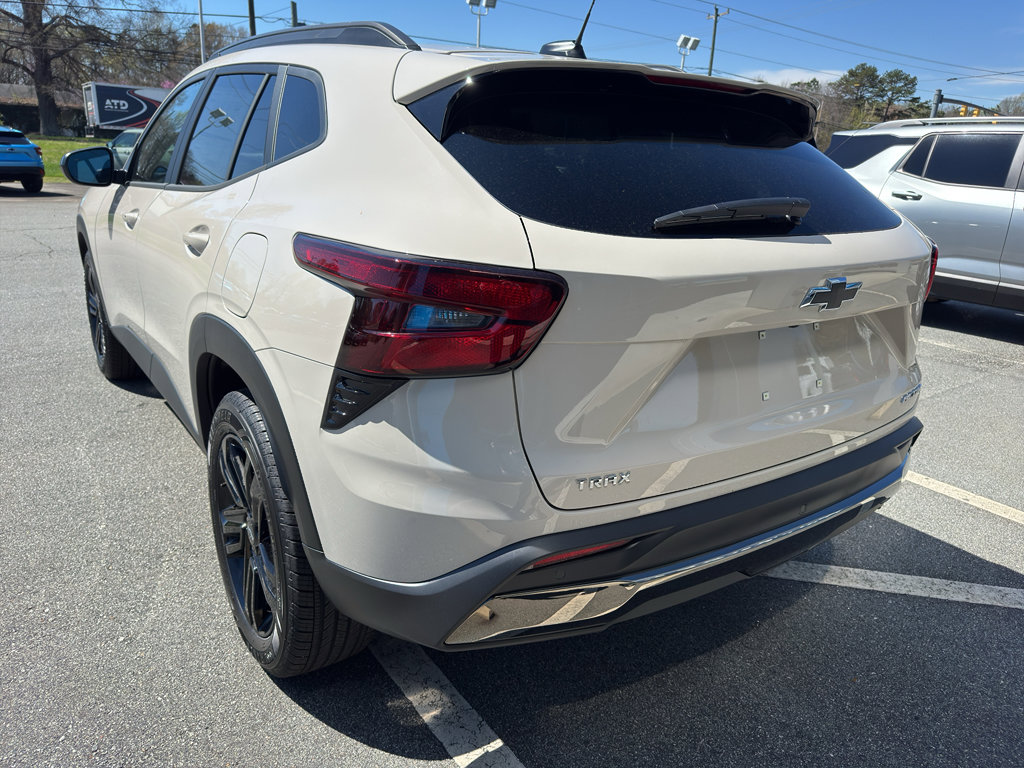 New 2026 Chevrolet Trax ACTIV w/ Driver Confidence Package FWD image 4