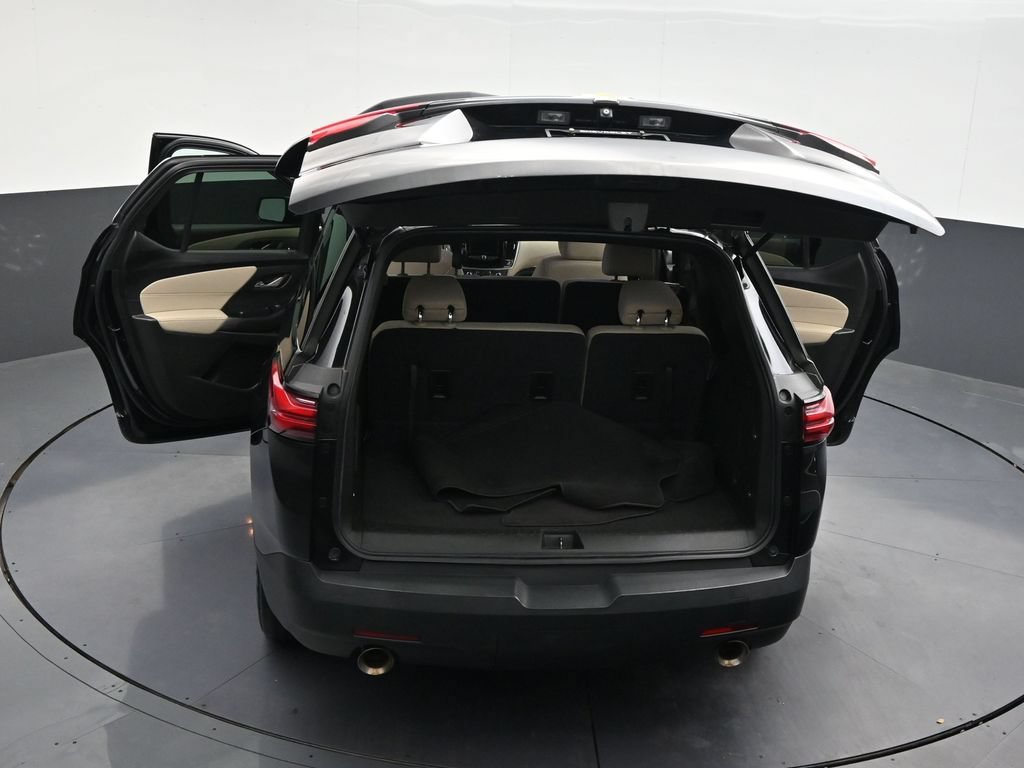 Used 2022 Chevrolet Traverse LS FWD image 33