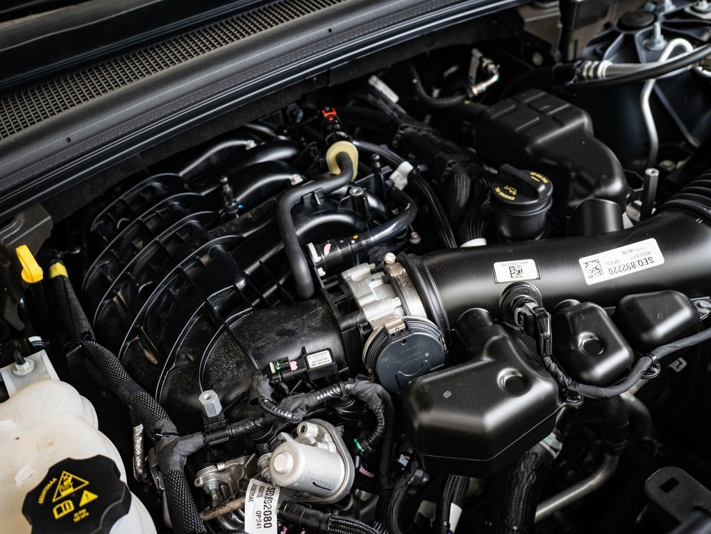 Used 2024 Jeep Grand Cherokee Limited w/ Luxury Tech Group II image 37