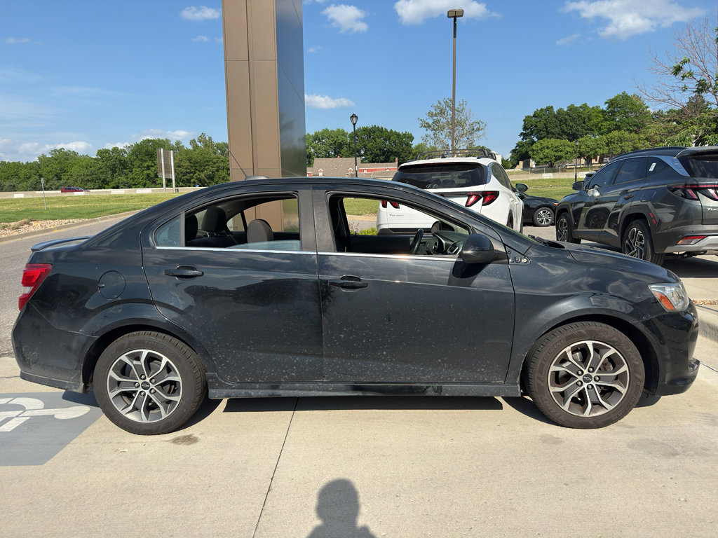 Used 2019 Chevrolet Sonic LT w/ RS Package FWD image 4