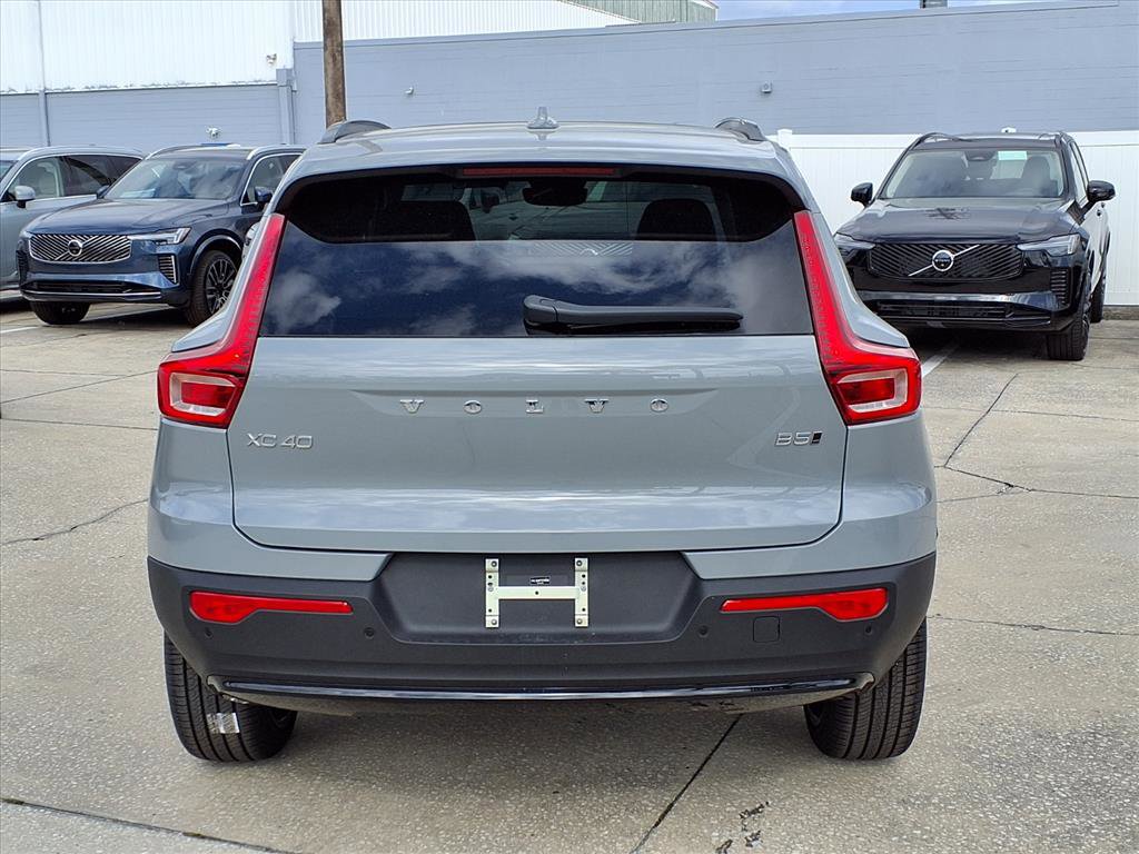 New 2026 Volvo XC40 B5 Ultra w/ Protection Package Premier image 6