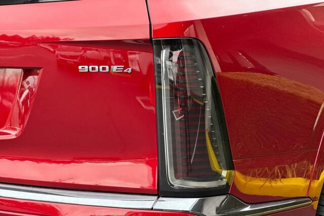 New 2026 Cadillac Vistiq Platinum image 27