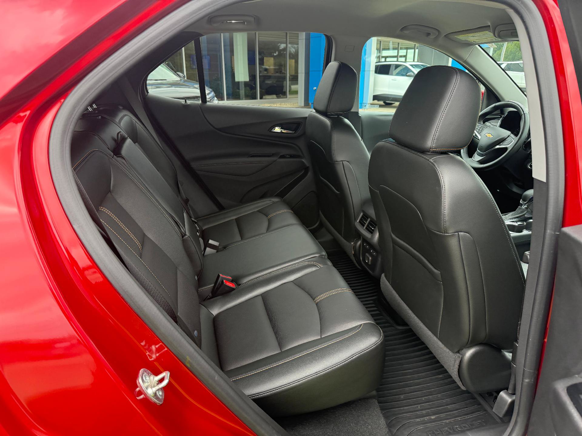 Certified 2024 Chevrolet Equinox Premier AWD/4WD image 10