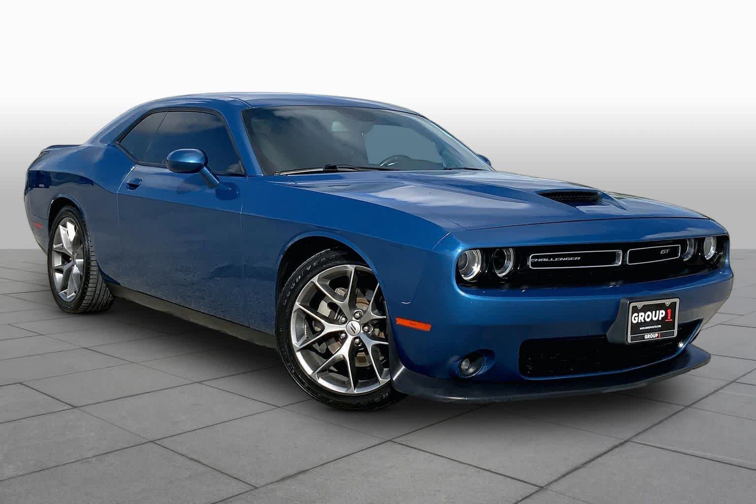 Used 2021 Dodge Challenger GT RWD image 3