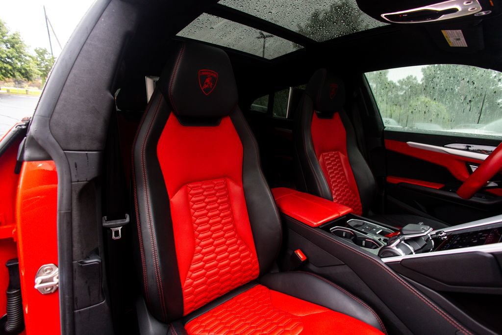 Used 2019 Lamborghini Urus AWD/4WD image 40