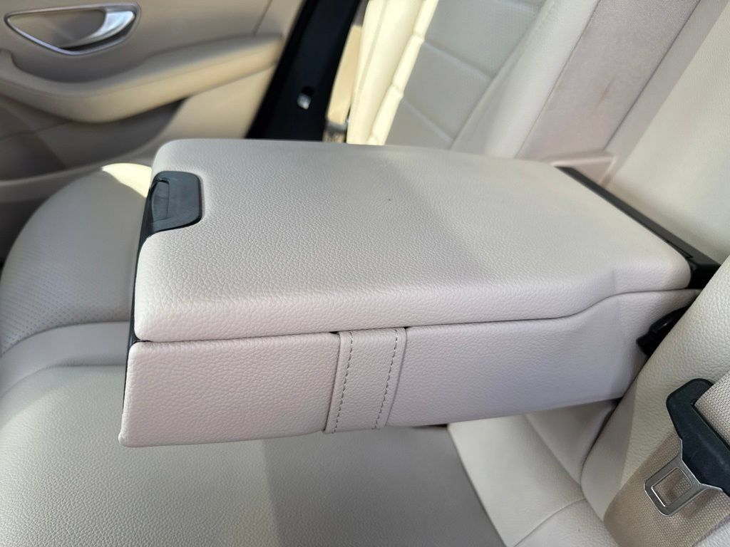 Used 2017 Mercedes-Benz GLC 300 4MATIC image 15