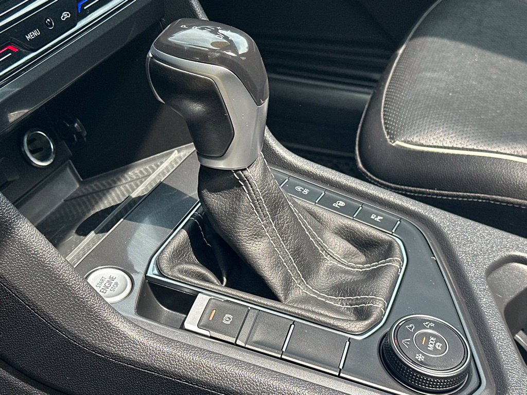 Used 2023 Volkswagen Tiguan SEL R-Line AWD/4WD image 30