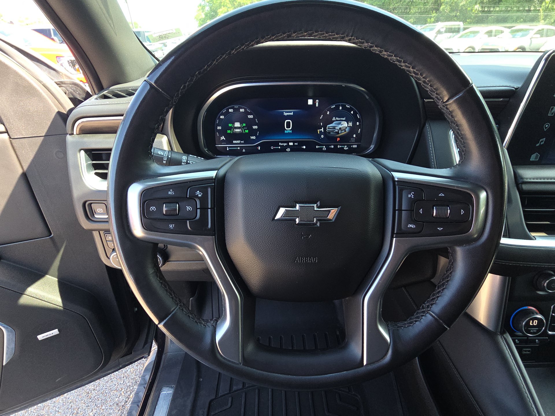 Used 2023 Chevrolet Tahoe Z71 AWD/4WD image 17