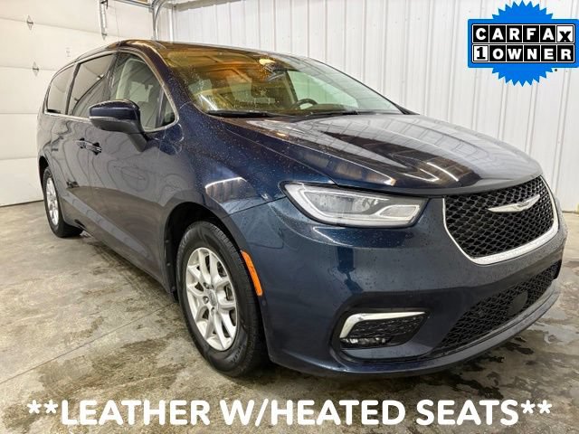 Used 2023 Chrysler Pacifica Touring-L
