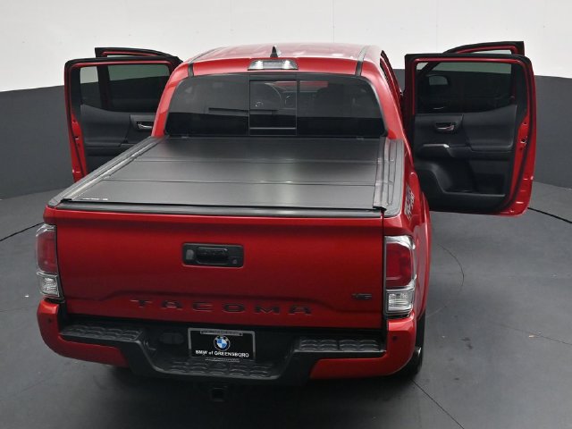 Used 2022 Toyota Tacoma TRD Sport AWD/4WD image 42