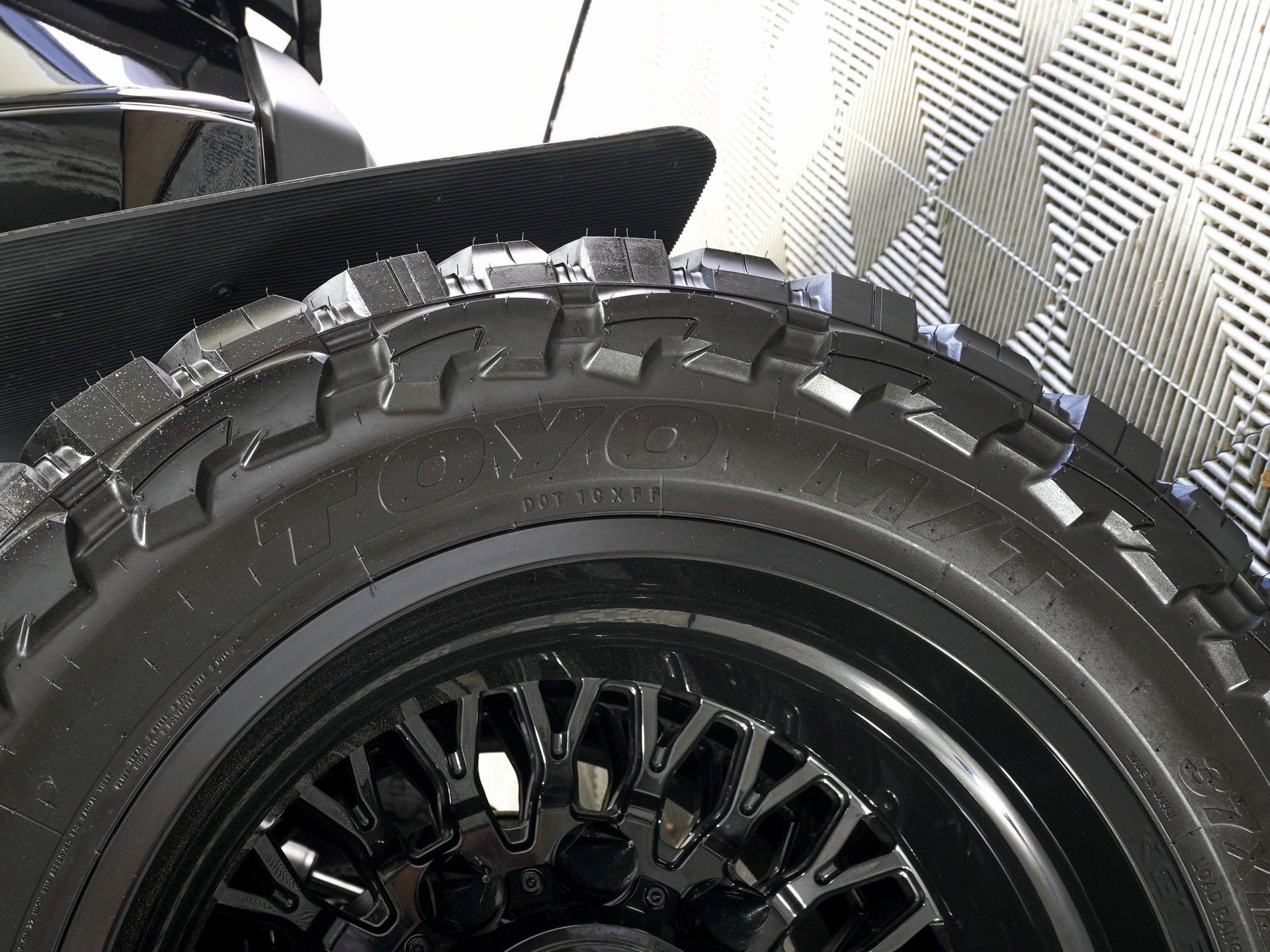 Used 2025 RAM 3500 Limited image 37