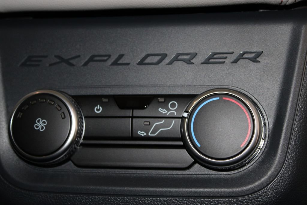 New 2026 Ford Explorer Active AWD/4WD image 35