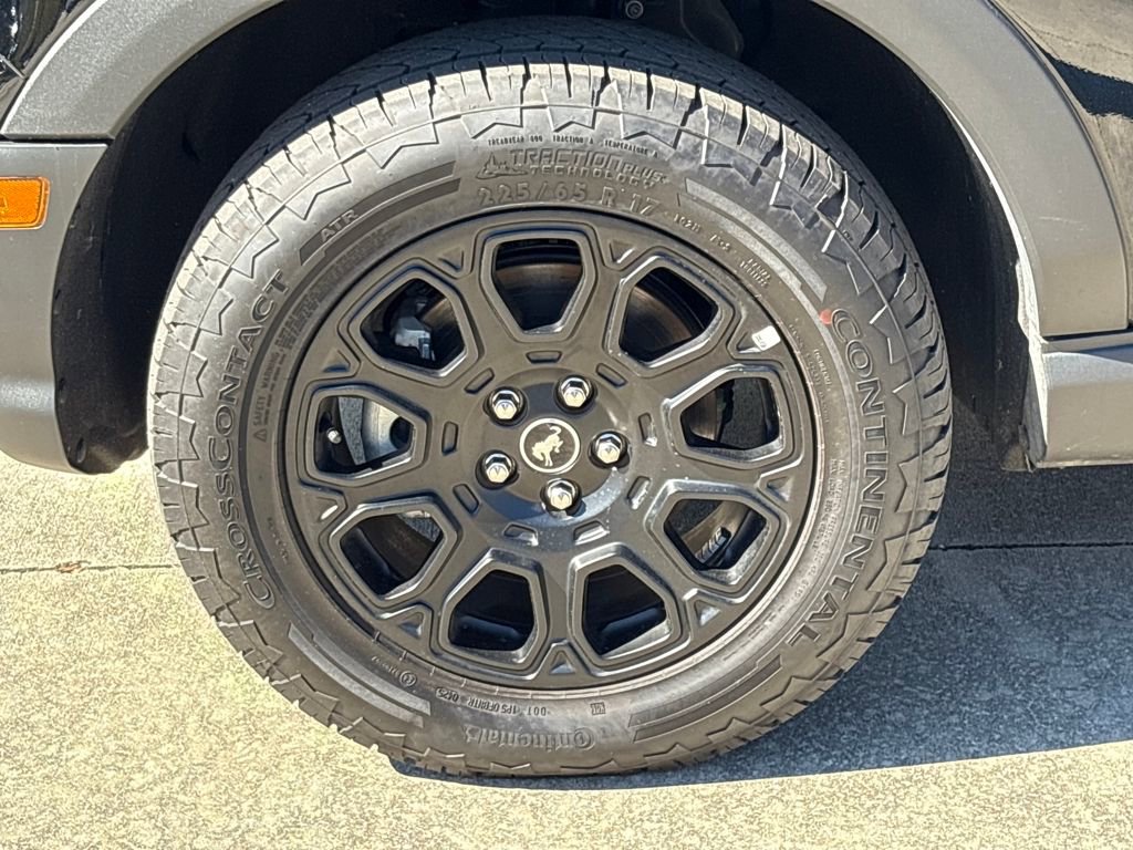 Used 2025 Ford Bronco Sport Badlands image 11