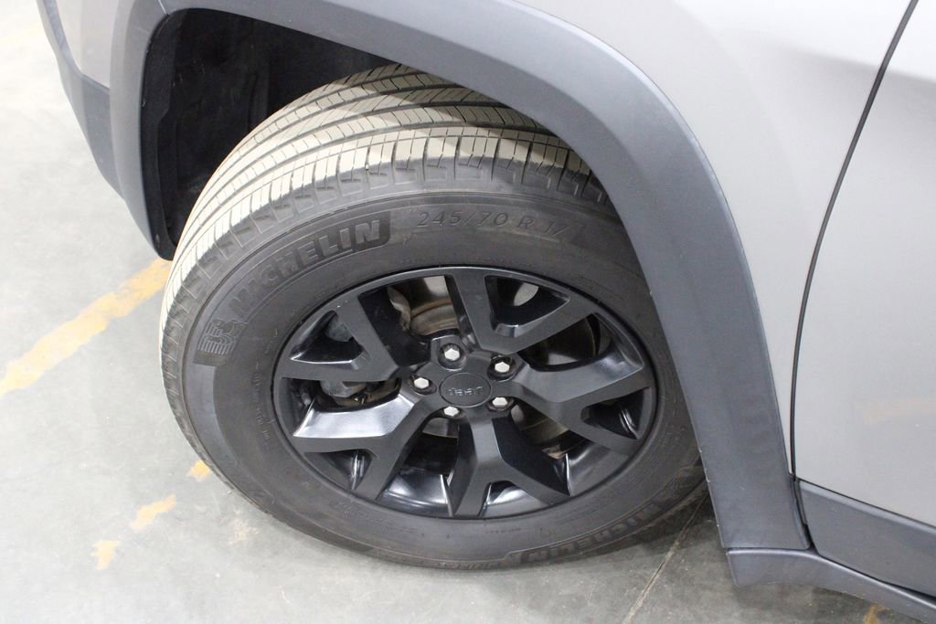 Used 2016 Jeep Cherokee Trailhawk image 36