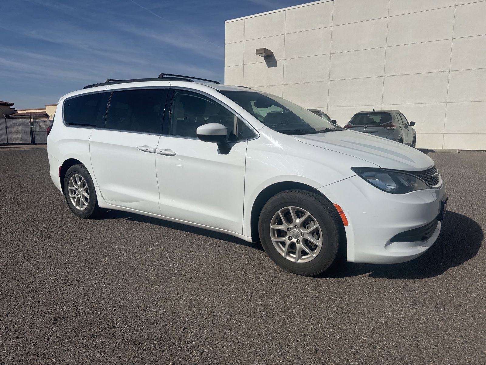 Used 2020 Chrysler Voyager Lxi image 7