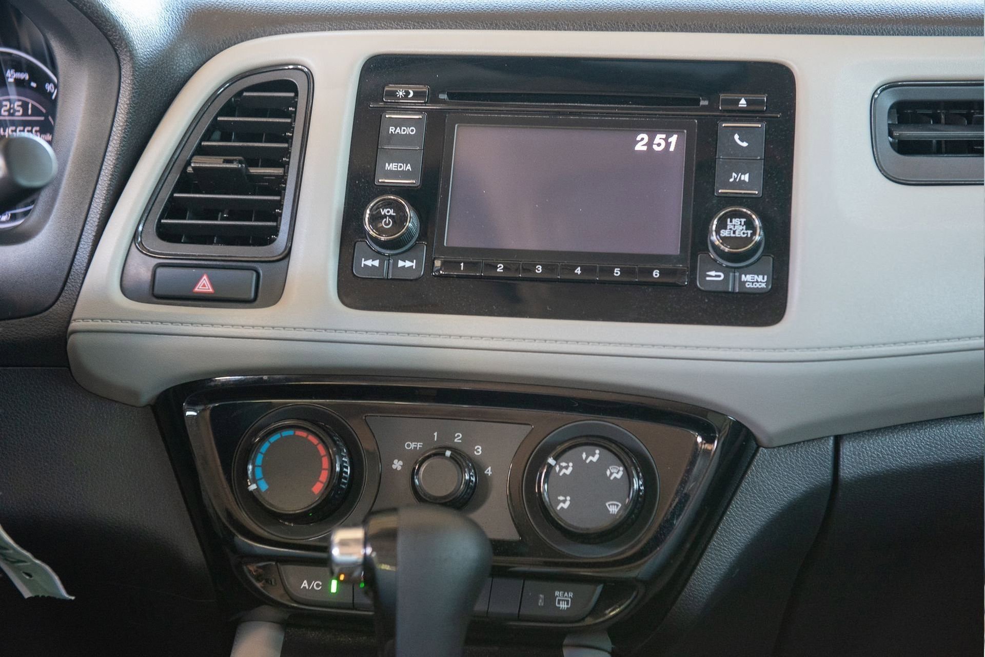 Used 2022 Honda HR-V LX image 20