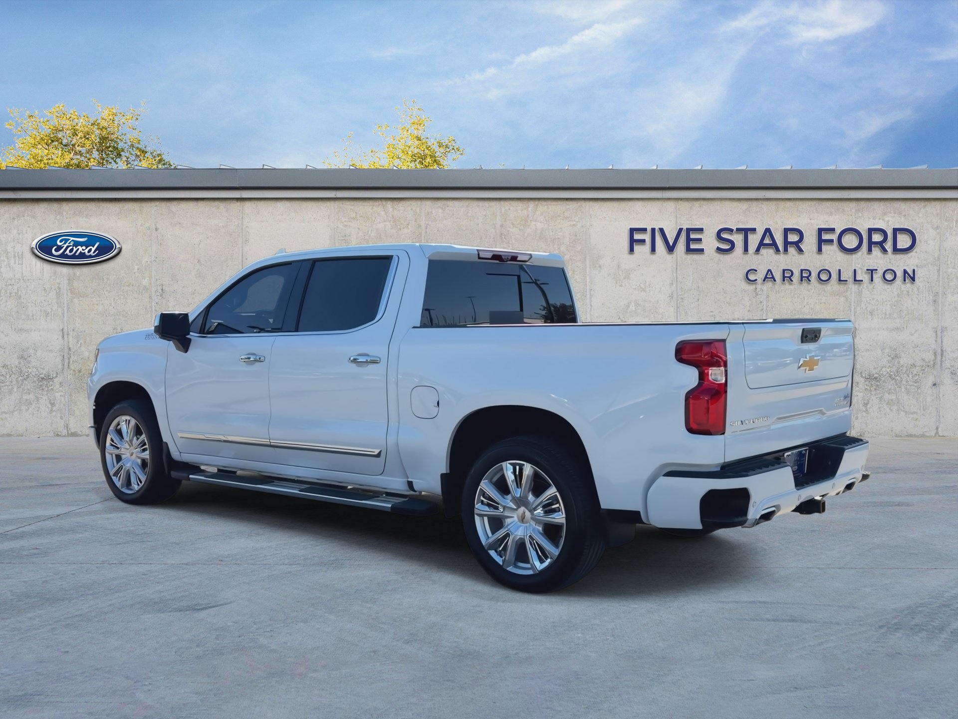 Used 2026 Chevrolet Silverado 1500 High Country w/ High Country Premium Package AWD/4WD image 6
