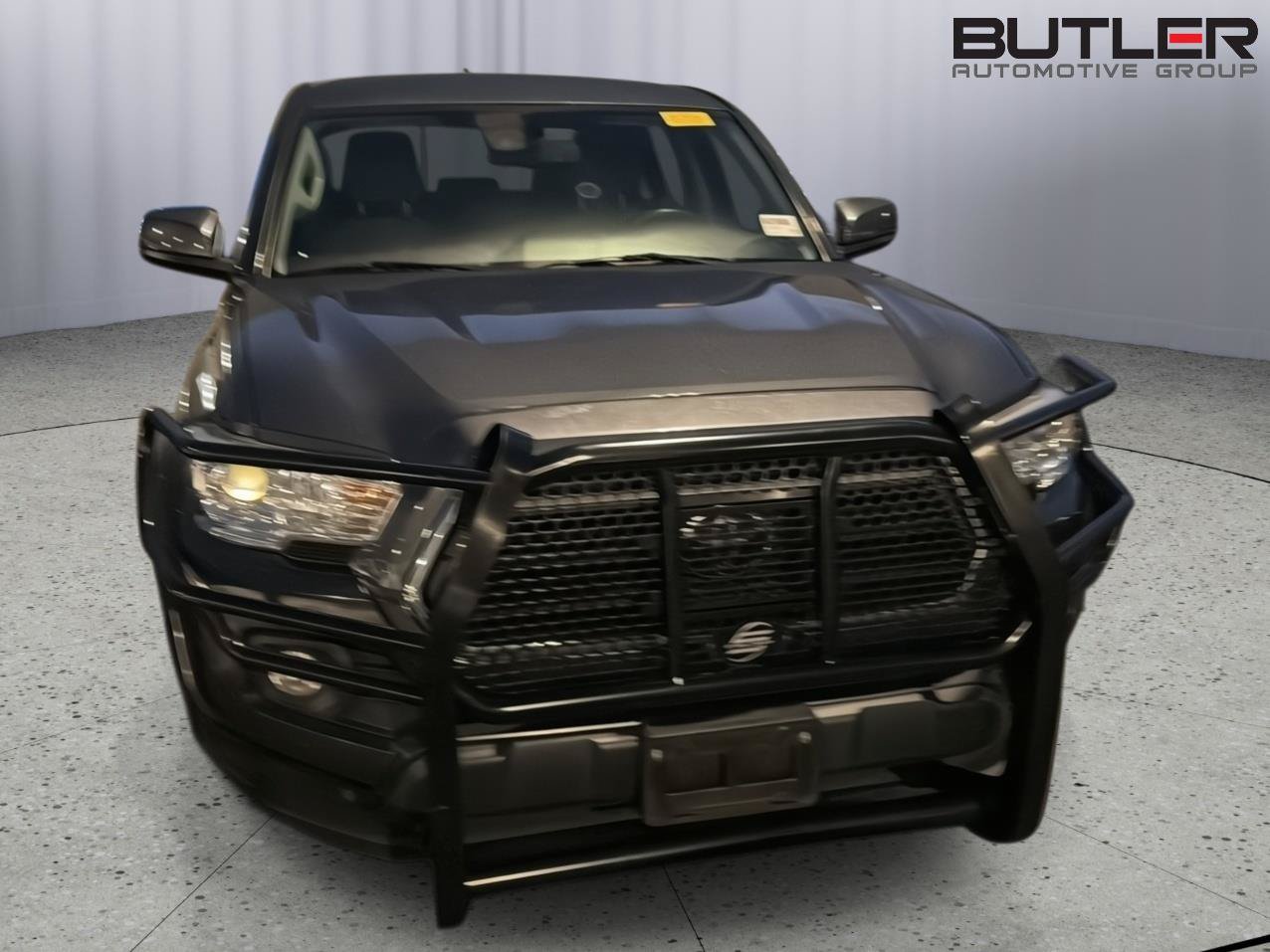 Used 2020 Toyota Tacoma SR5 RWD image 3