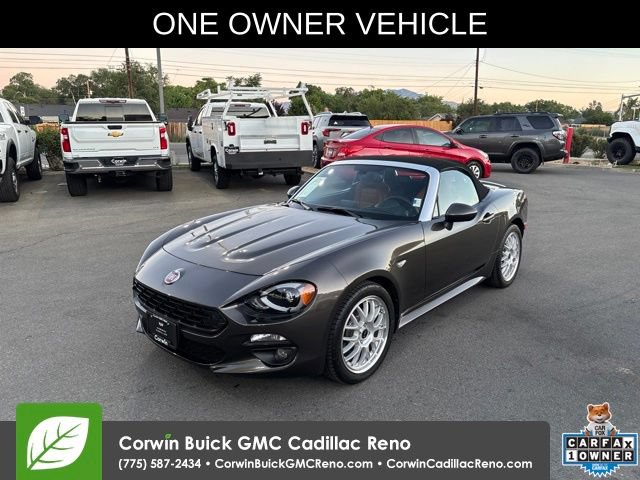 Used 2017 FIAT 124 Spider Lusso RWD image 1
