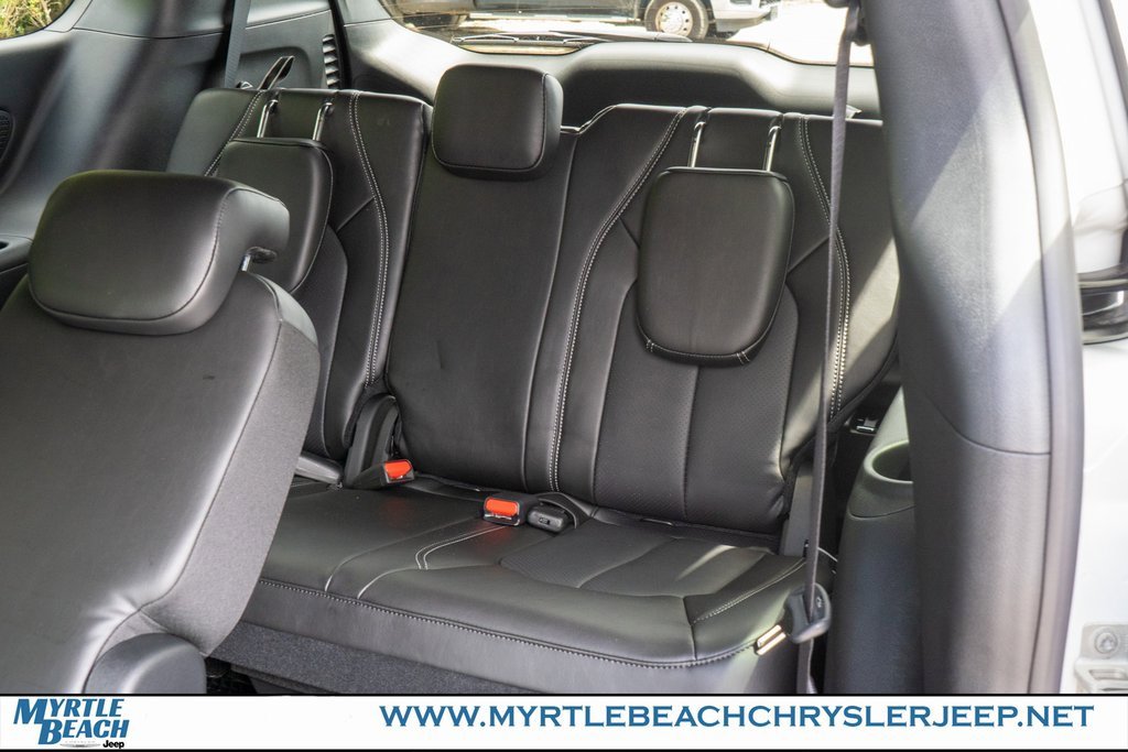 New 2026 Chrysler Pacifica Select image 13