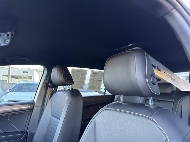 Certified 2022 Volkswagen Tiguan SE R-Line image 15