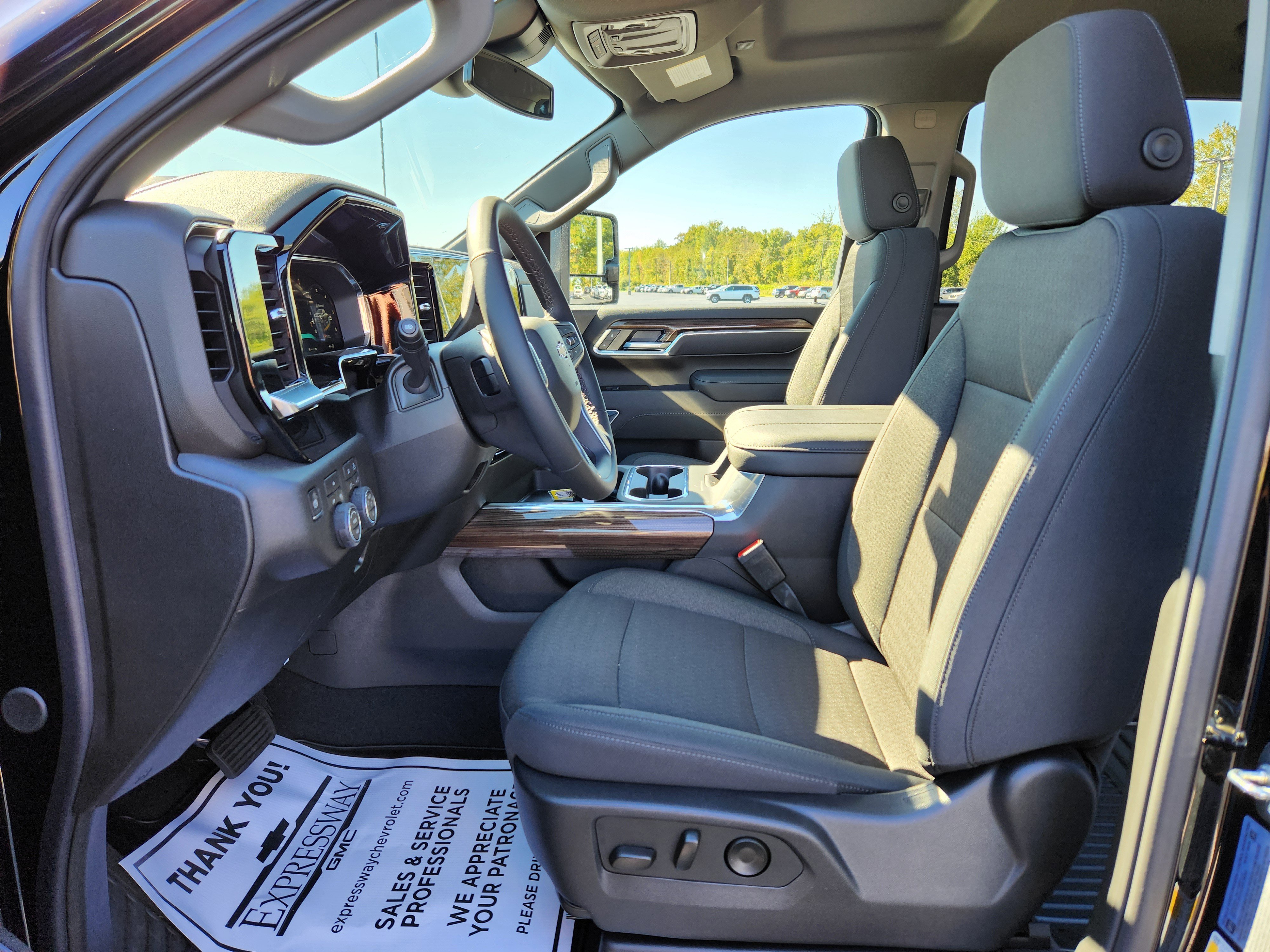 New 2026 Chevrolet Silverado 2500 LT image 9