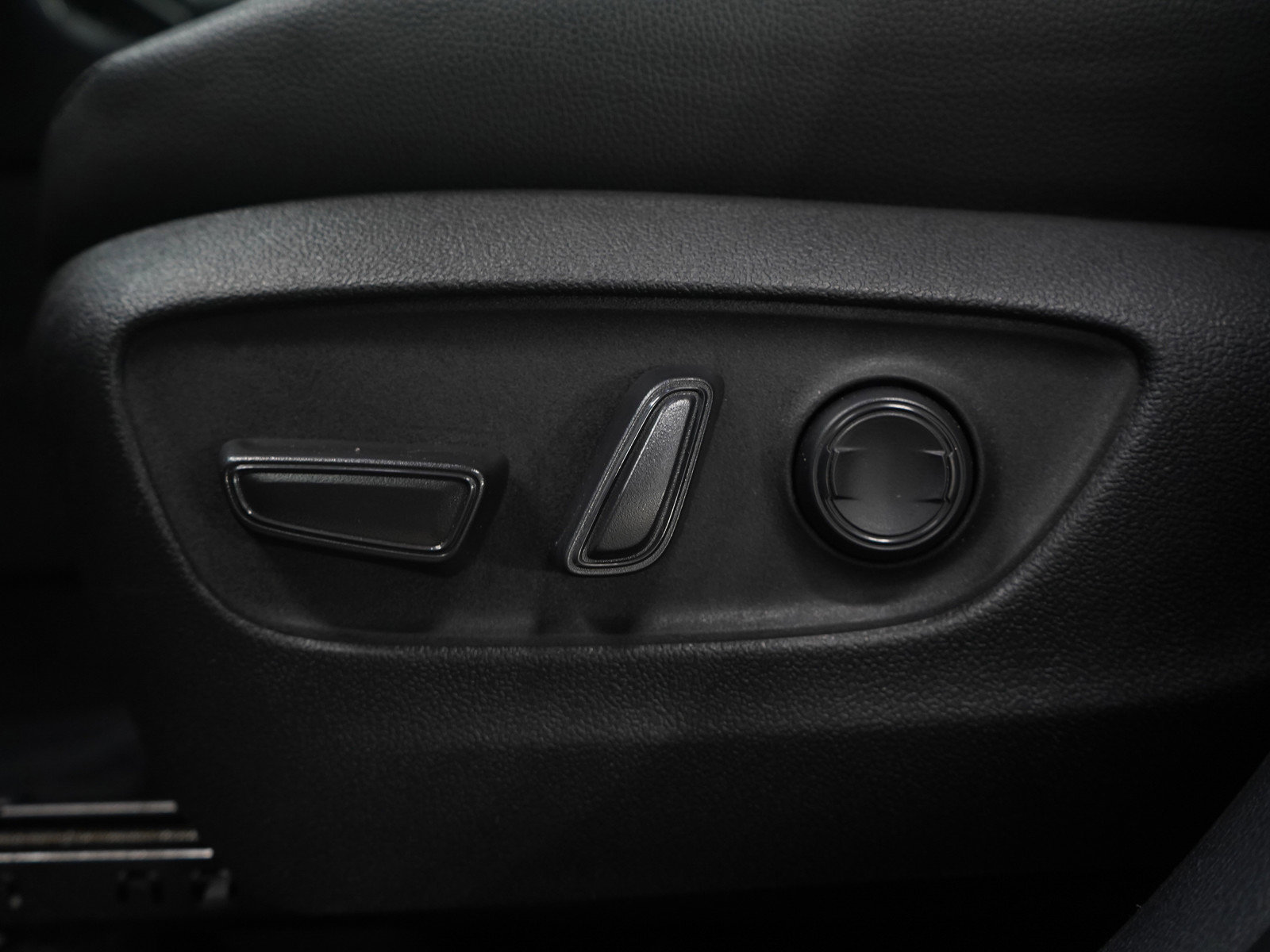 Used 2024 Toyota Grand Highlander XLE image 22